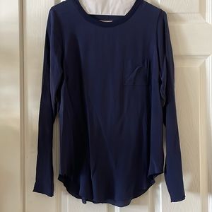 Chaser SILK navy blue shirttail hem blouse with pocket